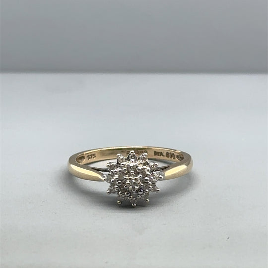 9ct Yellow Gold Diamond Cluster Ring - Size M 1/2