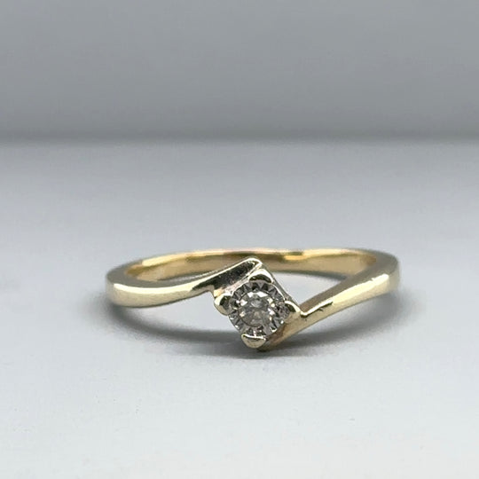 9ct Yellow Gold Single Stone Diamond Ring - Size P