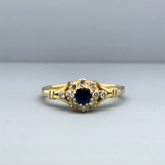 18ct Yellow Gold Diamond and Sapphire Ring (c. 0.10 - 0.15ct) - Size R