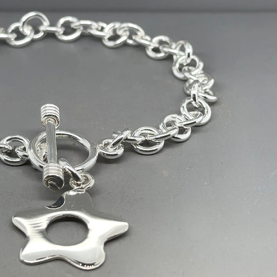 Sterling Silver Flower T-Bar Bracelet (NEW!)