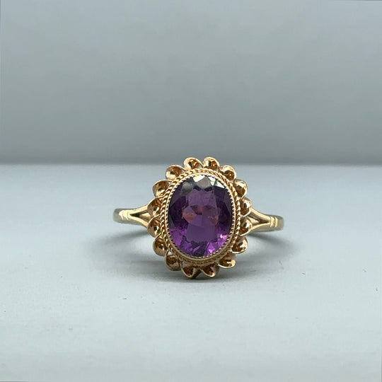 9ct Yellow Gold Single Stone Amethyst Ring - Size N 1/2