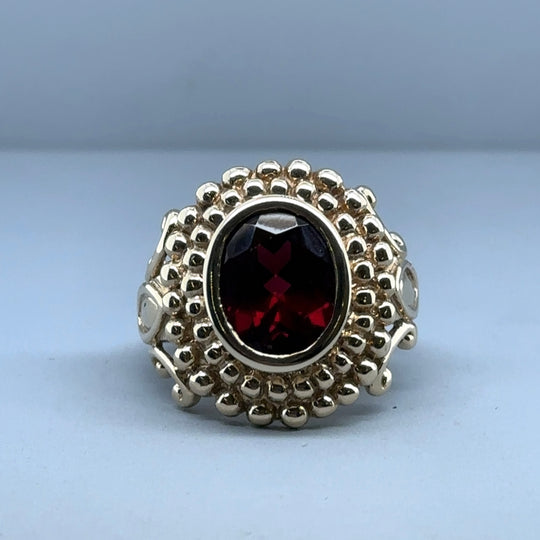 9ct Yellow Gold Single Stone Garnet Ring - Size N