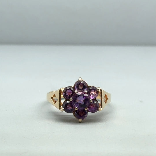 9ct Yellow Gold Amethyst Cluster Ring - Size J 1/2